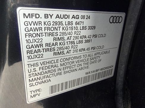 Used 2025 Audi Q8 Premium w/ Black Optic Package AWD/4WD image 23