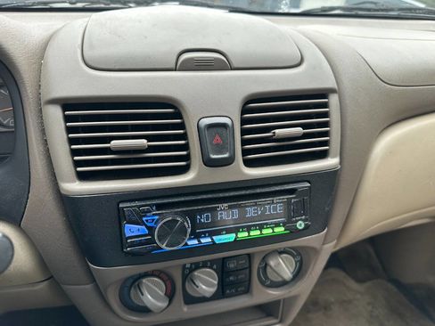 Used 2003 Nissan Sentra GXE FWD image 15