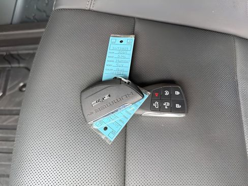 Used 2025 GMC Hummer EV 2X AWD/4WD image 32