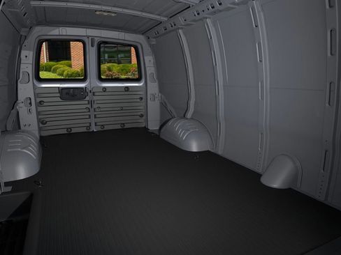 New 2026 Chevrolet Express 2500 image 17