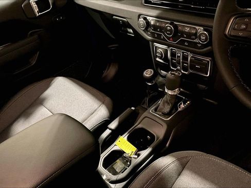 New 2026 Jeep Wrangler Unlimited Sport w/ Convenience Group image 8