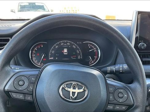 Used 2023 Toyota RAV4 XLE AWD/4WD image 19