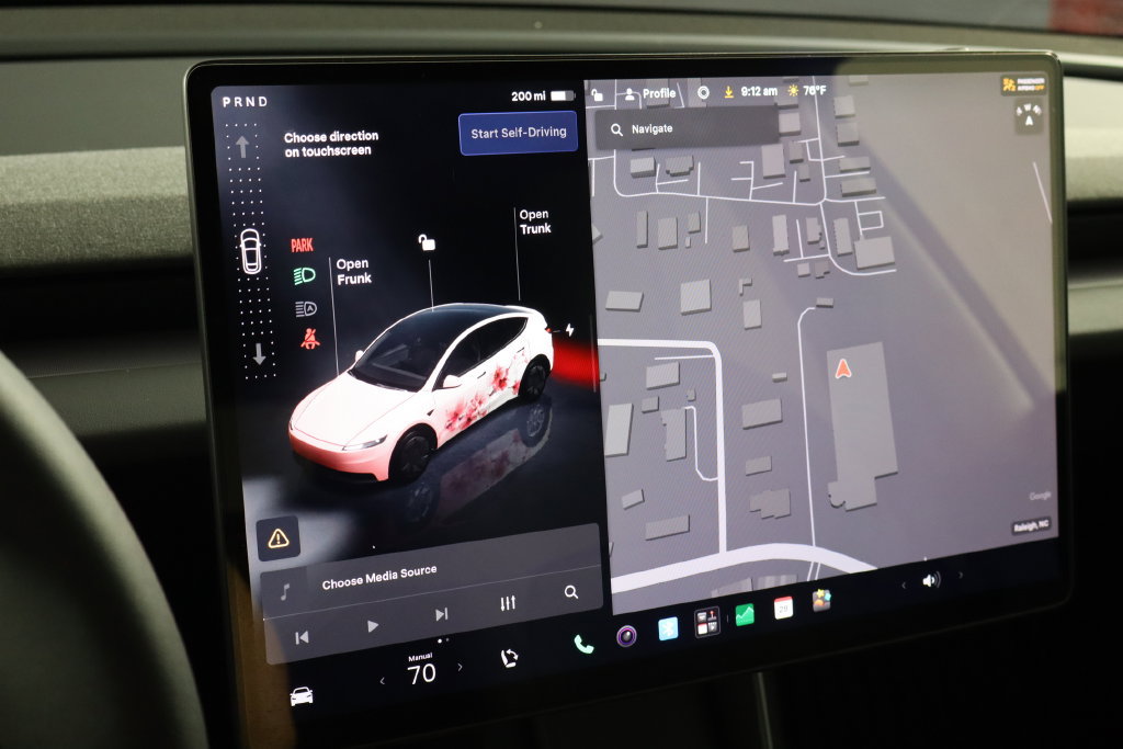 Used 2026 Tesla Model Y 2WD image 46