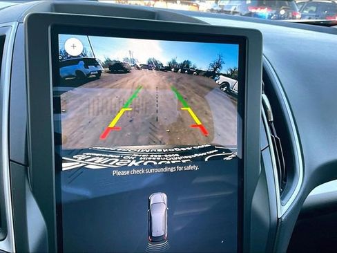 Used 2024 Ford Edge SEL image 13