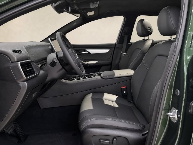 New 2025 VinFast VF 8 Plus AWD/4WD image 12