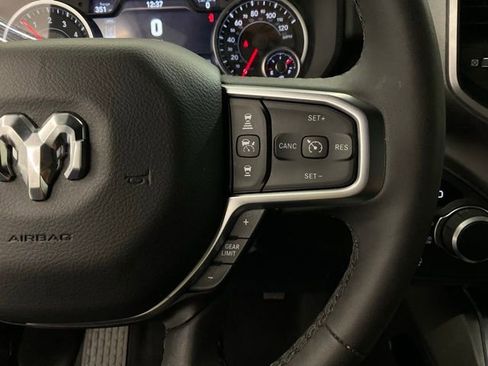 Used 2025 RAM 1500 Big Horn AWD/4WD image 13