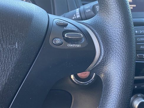 Certified 2020 Nissan Pathfinder S image 30