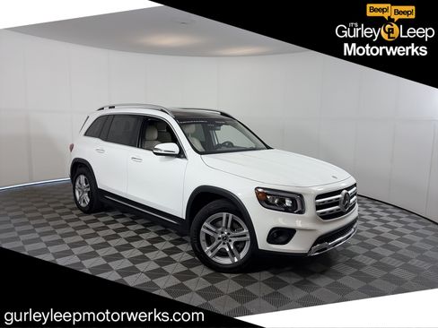 Certified 2022 Mercedes-Benz GLB 250 4MATIC image 1