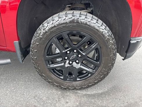 Used 2021 Chevrolet Silverado 1500 LT Trail Boss w/ Bed Protection Package AWD/4WD image 9