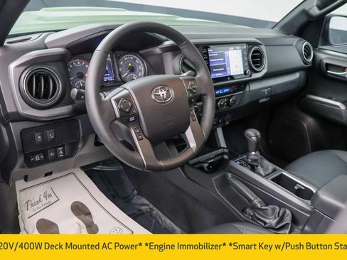 Used 2021 Toyota Tacoma TRD Sport w/ TRD Premium Sport Package AWD/4WD image 5