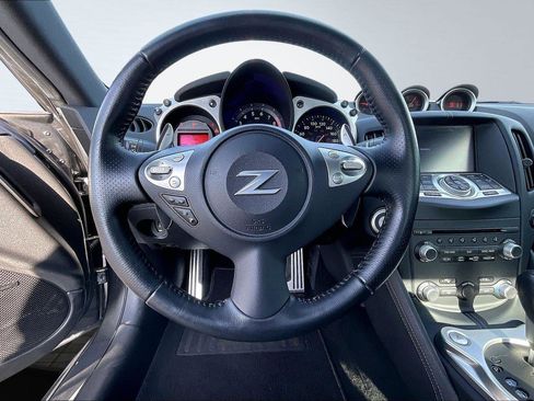 Certified 2019 Nissan 370Z Touring Sport image 6