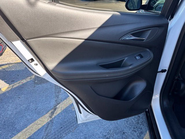 Used 2024 Buick Encore GX Sport Touring FWD image 17