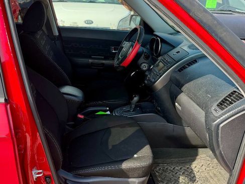 Used 2012 Kia Soul + w/ Audio Pkg image 14