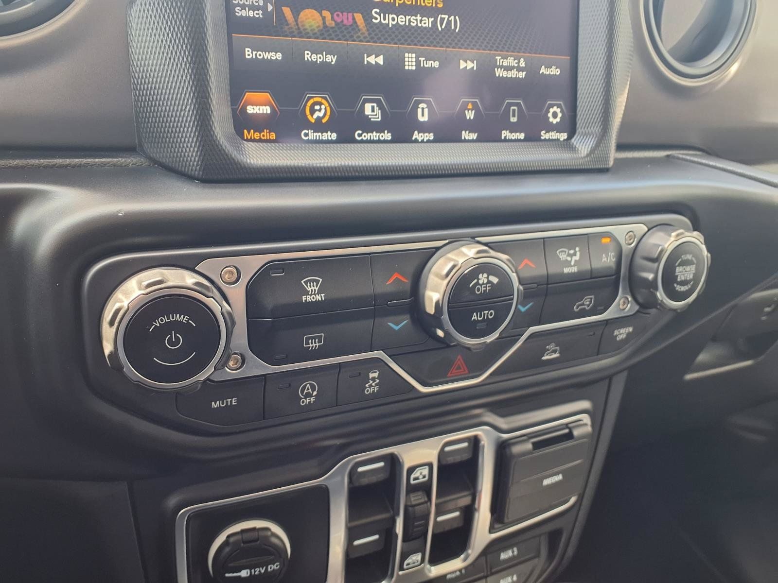 Used 2021 Jeep Gladiator Sport AWD/4WD image 7