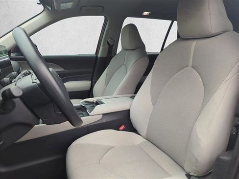 Certified 2025 Toyota Grand Highlander AWD Hybrid image 18