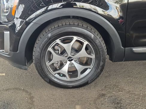 Used 2022 Kia Telluride EX w/ Towing Package FWD image 10