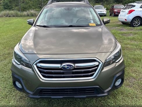 Used 2019 Subaru Outback 2.5i Premium AWD/4WD image 2