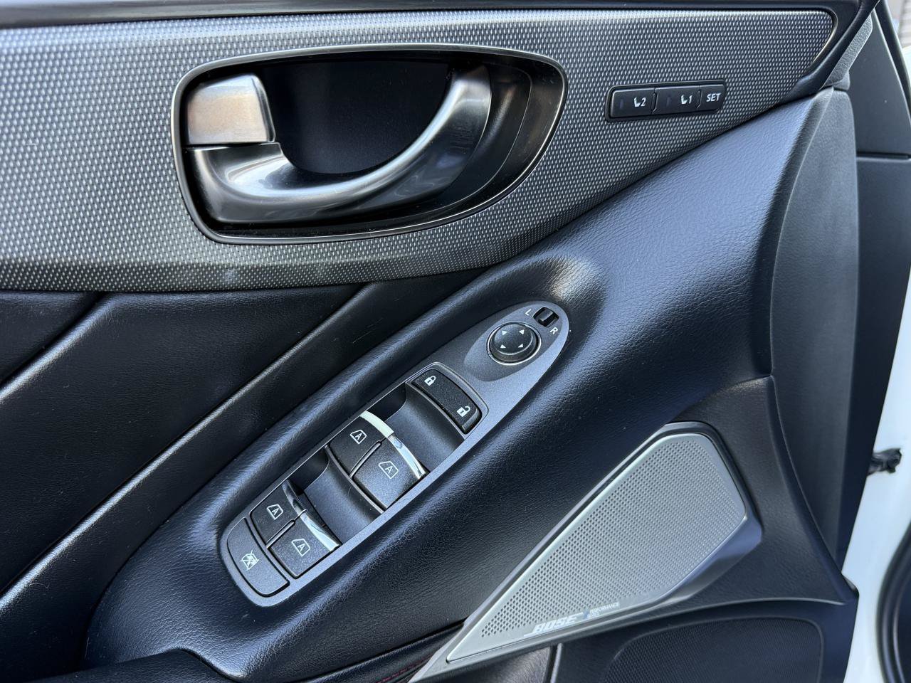 Used 2018 INFINITI Q50 Red Sport 400 w/ Sensory Package (Sport) RWD image 22