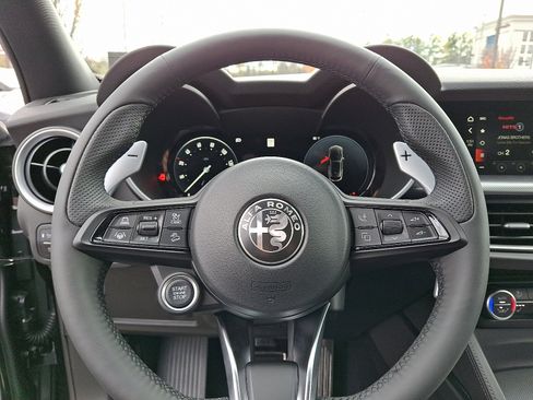 New 2025 Alfa Romeo Stelvio Sprint w/ Convenience Package image 17