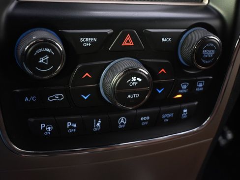 Used 2017 Jeep Grand Cherokee Summit image 31