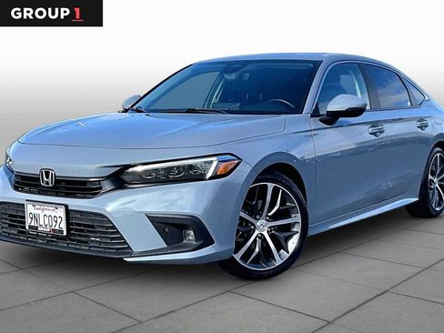 Used 2022 Honda Civic Touring image 1