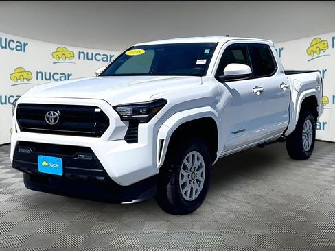 Used 2026 Toyota Tacoma SR5 AWD/4WD image 3