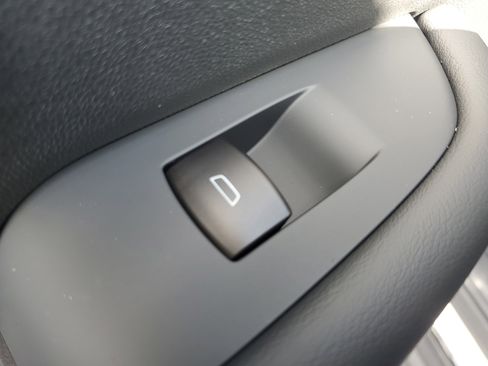 New 2026 Buick Enclave Preferred image 12