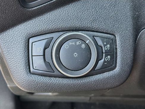 Used 2019 Ford Escape SE FWD image 22