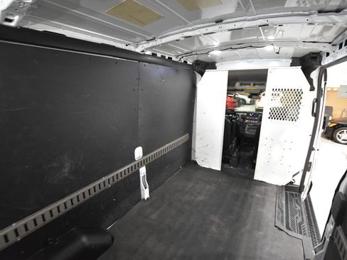 Used 2020 Ford Transit 250 Medium Roof w/ Load Area Protection Package RWD image 36