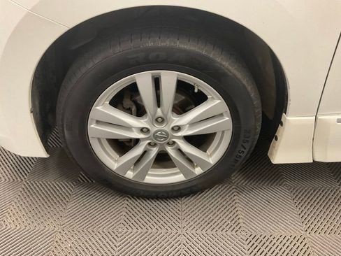 Used 2013 Nissan Quest SL FWD image 13