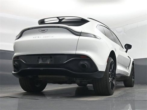 Used 2021 Aston Martin DBX image 44