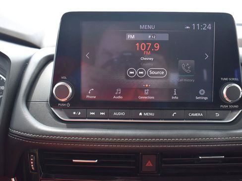 Used 2021 Nissan Rogue SV w/ Premium Package FWD image 38