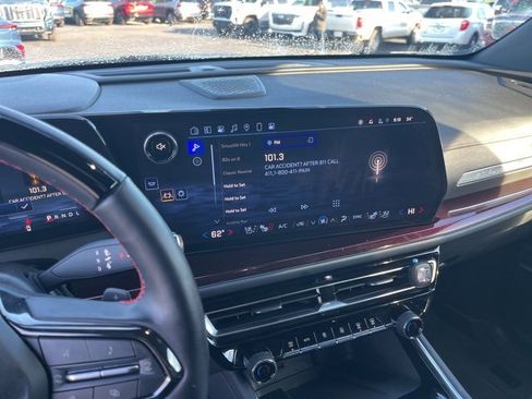 Used 2024 Chevrolet Traverse RS w/ LPO, Floor Liner Package image 25