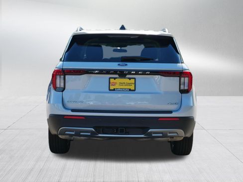 Used 2026 Ford Explorer Active w/ Active Comfort Package AWD/4WD image 6
