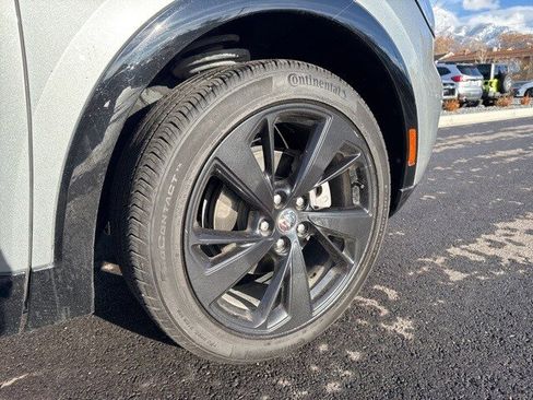 Used 2023 Buick Envision Essence w/ Technology Package I image 10