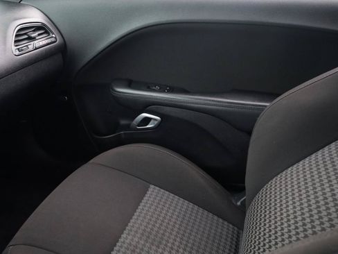Used 2021 Dodge Challenger R/T Scat Pack RWD image 13