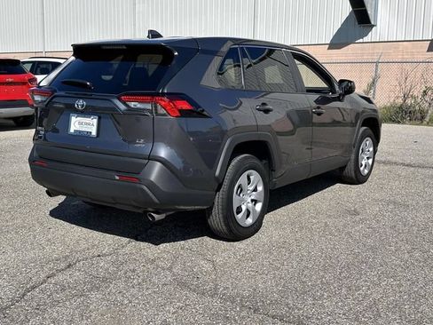 Used 2025 Toyota RAV4 LE AWD/4WD image 7