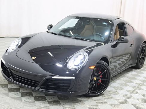 Used 2017 Porsche 911 Carrera 4S AWD/4WD image 5