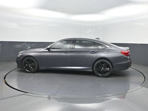 Used 2019 Honda Accord Sport image 2