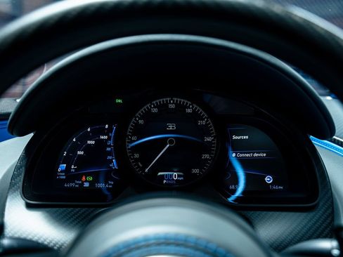 Used 2023 Bugatti Chiron Super Sport image 20