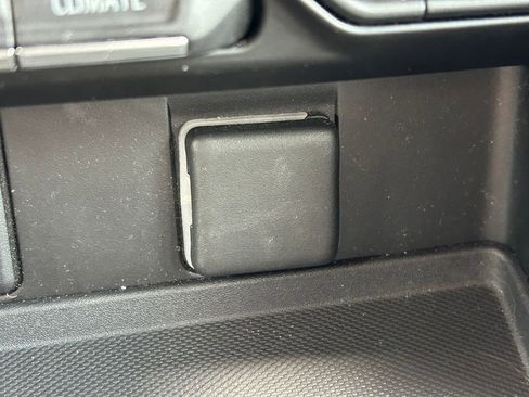 Used 2021 GMC Yukon AT4 w/ AT4 Premium Plus Package image 36