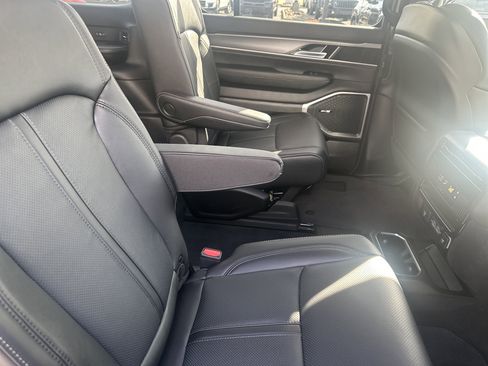 New 2026 Jeep Grand Wagoneer 4WD w/ Premium Group I image 33