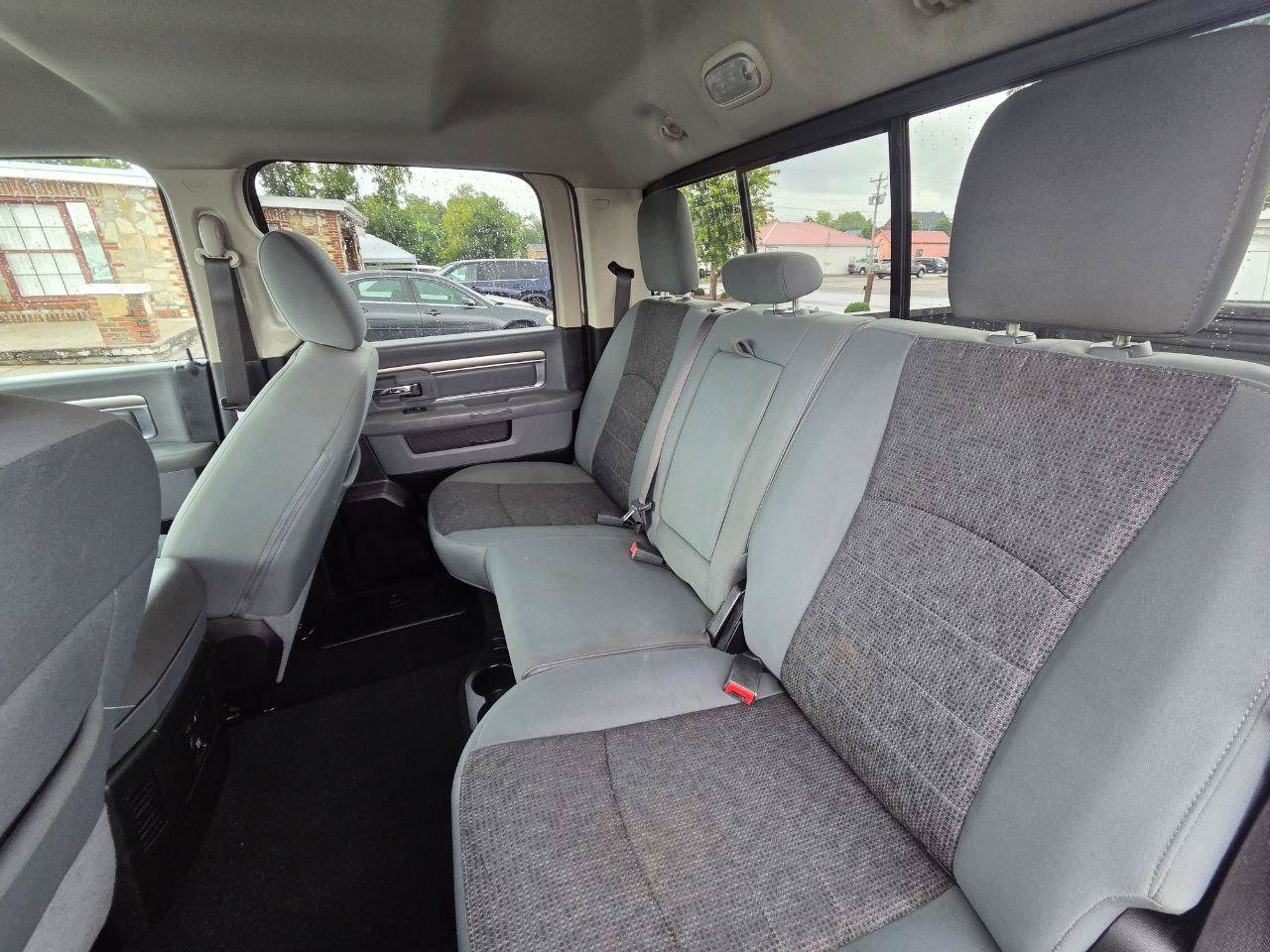 Used 2020 RAM 1500 Classic SLT w/ Luxury Group RWD image 15