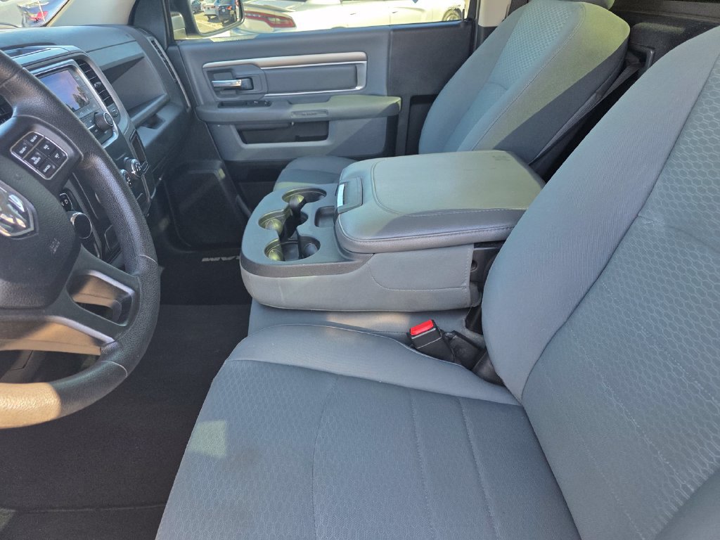 Used 2017 RAM 1500 Express RWD image 15