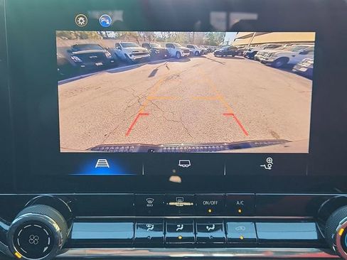 Used 2023 Chevrolet Colorado Trail Boss image 14