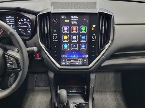 Used 2025 Subaru Ascent Onyx Edition image 17