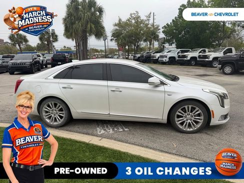 Used 2018 Cadillac XTS Luxury image 3