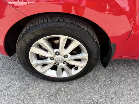 Used 2013 Kia Soul FWD image 10