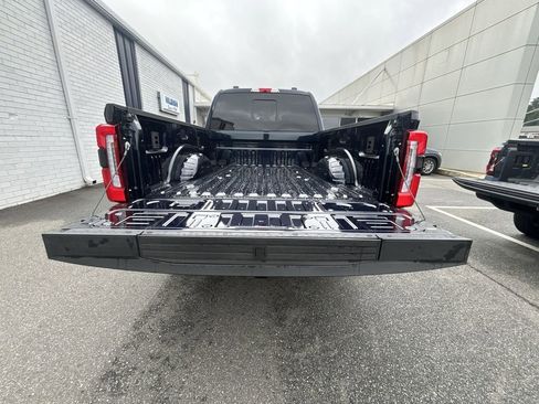 New 2025 Ford F250 Platinum w/ FX4 Off-Road Package image 21