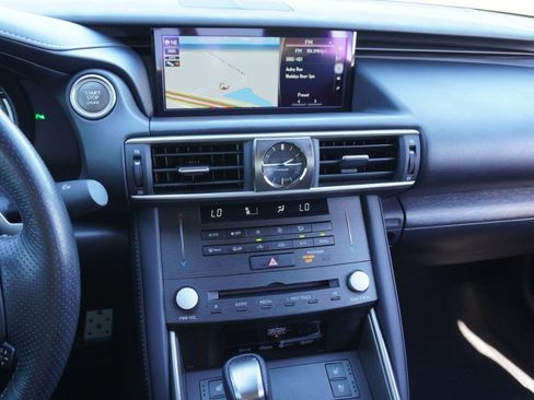 Used 2019 Lexus IS 350 F Sport image 18